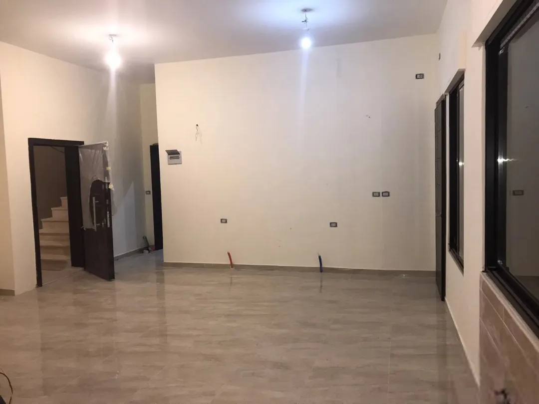 فيلا فاخرة للبيع في اسكان المهندسين شارع الاردن
