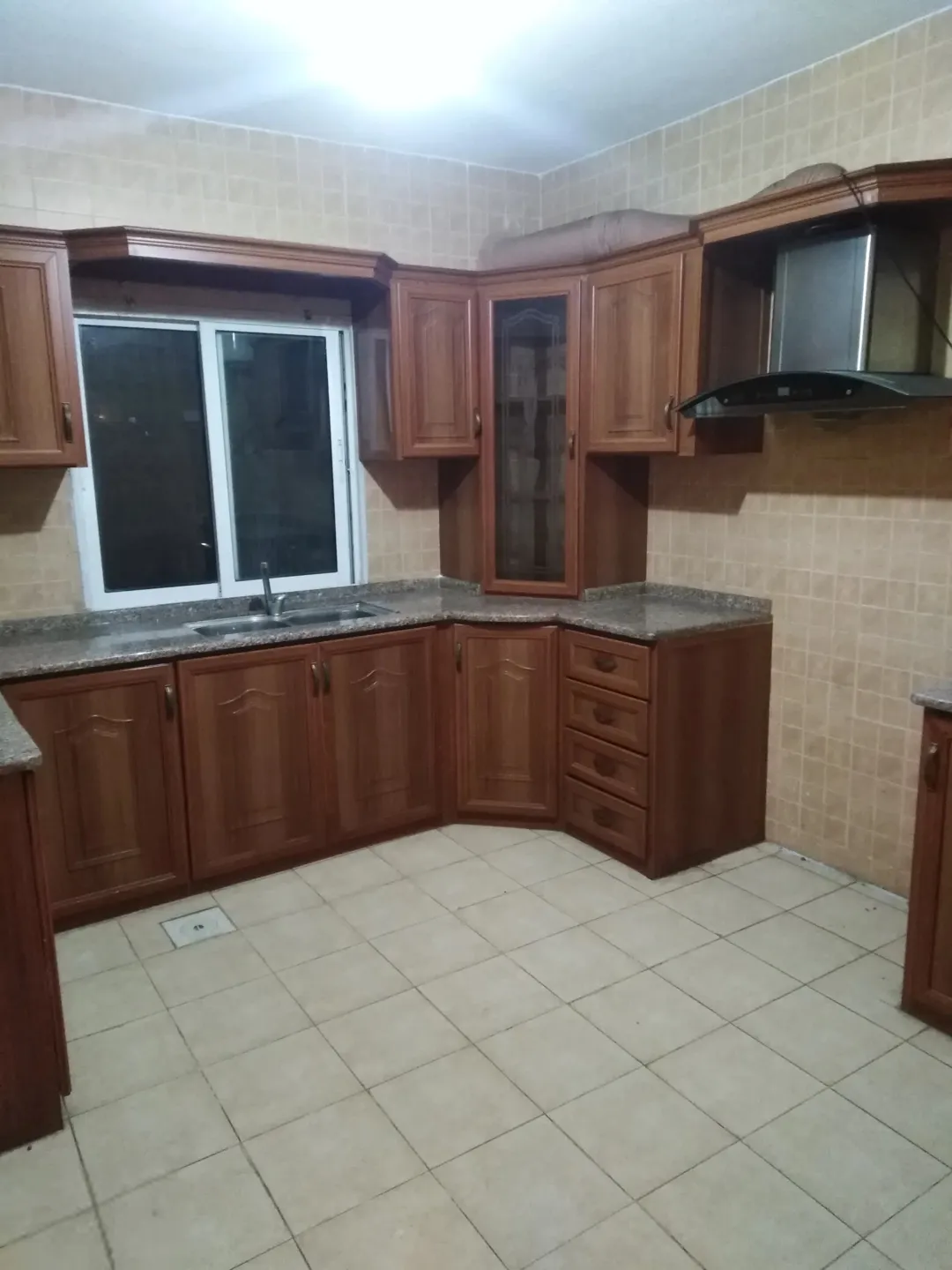 شقة مميزة للبيع في سكن كريم