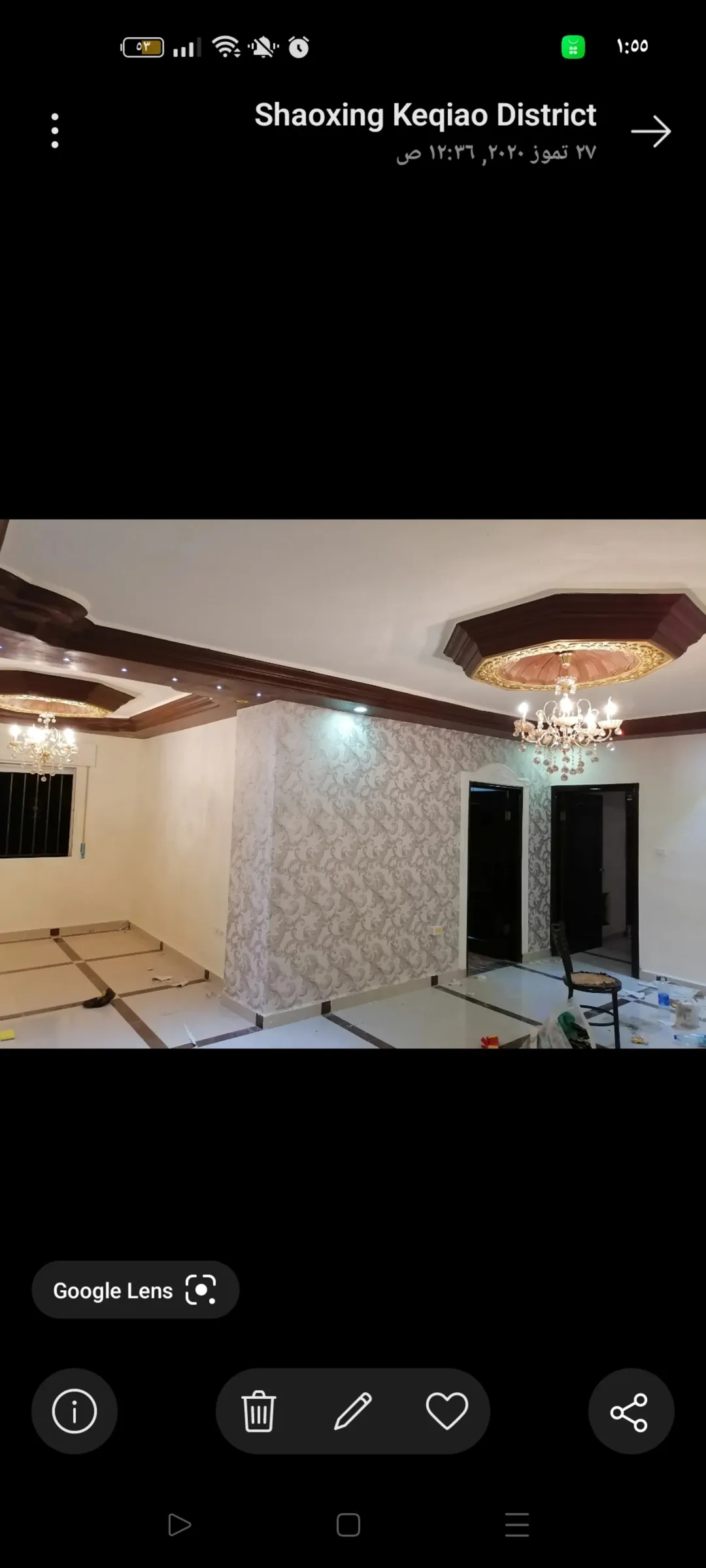 شقه للبيع في الحي الشرقي شمال حديقه طارق منطقه هادئه ونظيفه وراقيه امامها فلل وشارع 14متر