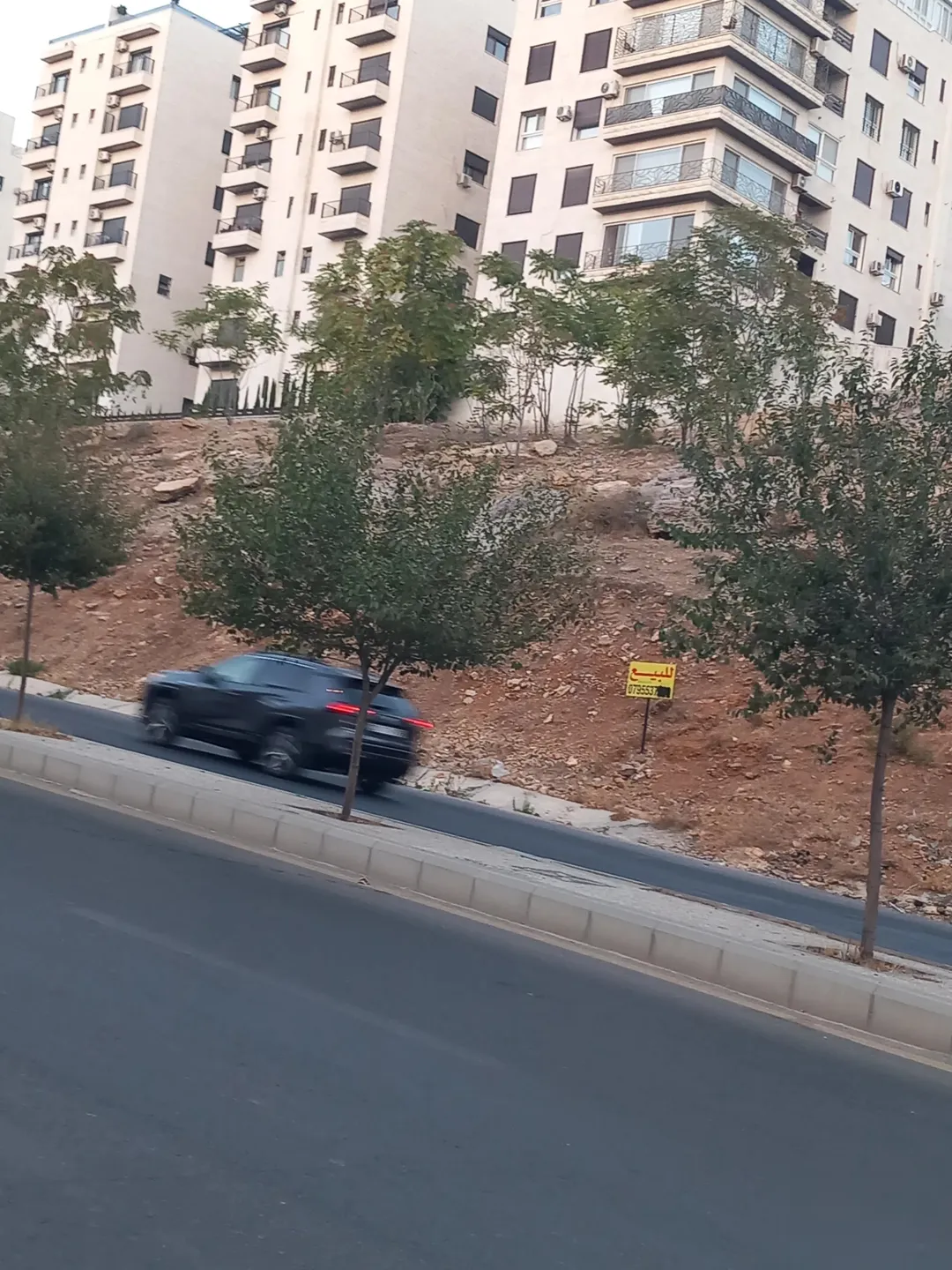 أرض سكنية مميزة للبيع في منطقة الكرسي – عمان