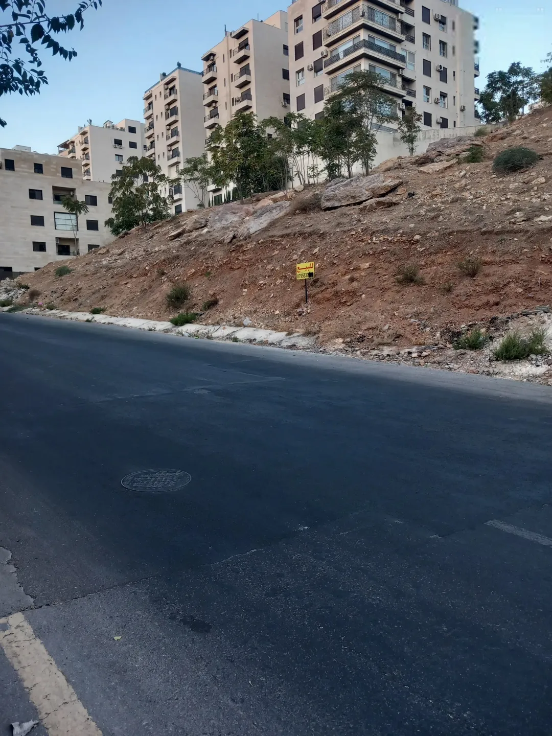 أرض سكنية مميزة للبيع في منطقة الكرسي – عمان