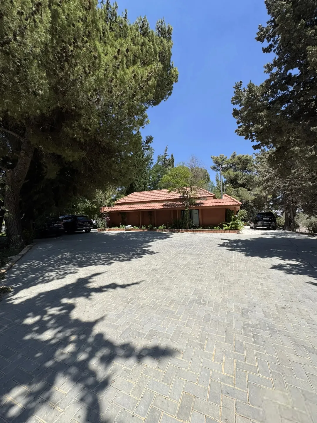 فرصة استثمارية نادرة Abu Hassan Getaway مشروع ضيافة واستجمام قائم السلط