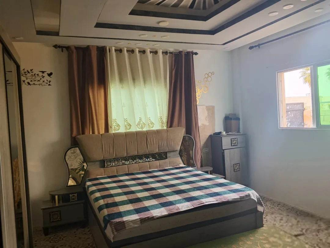 بيت مستقل ساحر على مساحة 500 متر مربع مفروز بالكامل