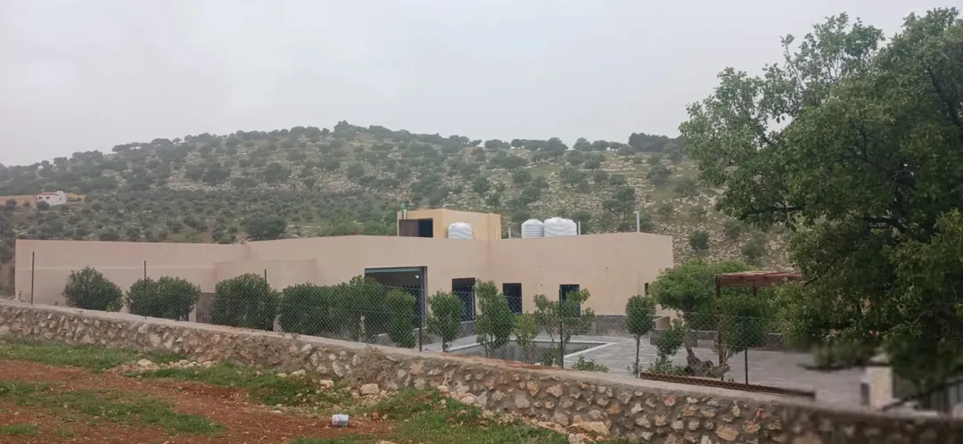 مزرعة جديدة للبيع في العالوك تحت الإنشاء