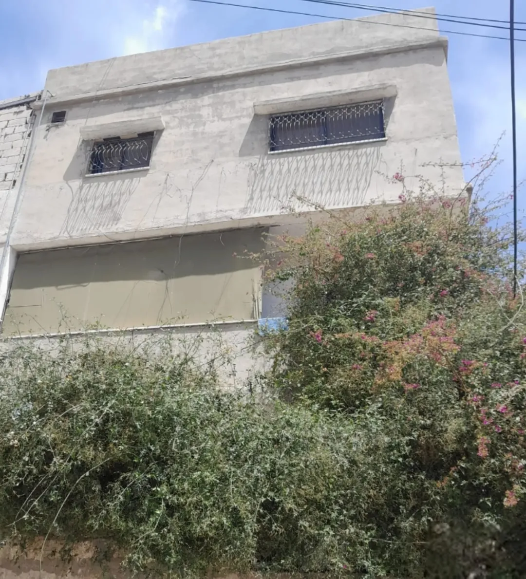 بيت للبيع منزل طابقين ورووف ساحر