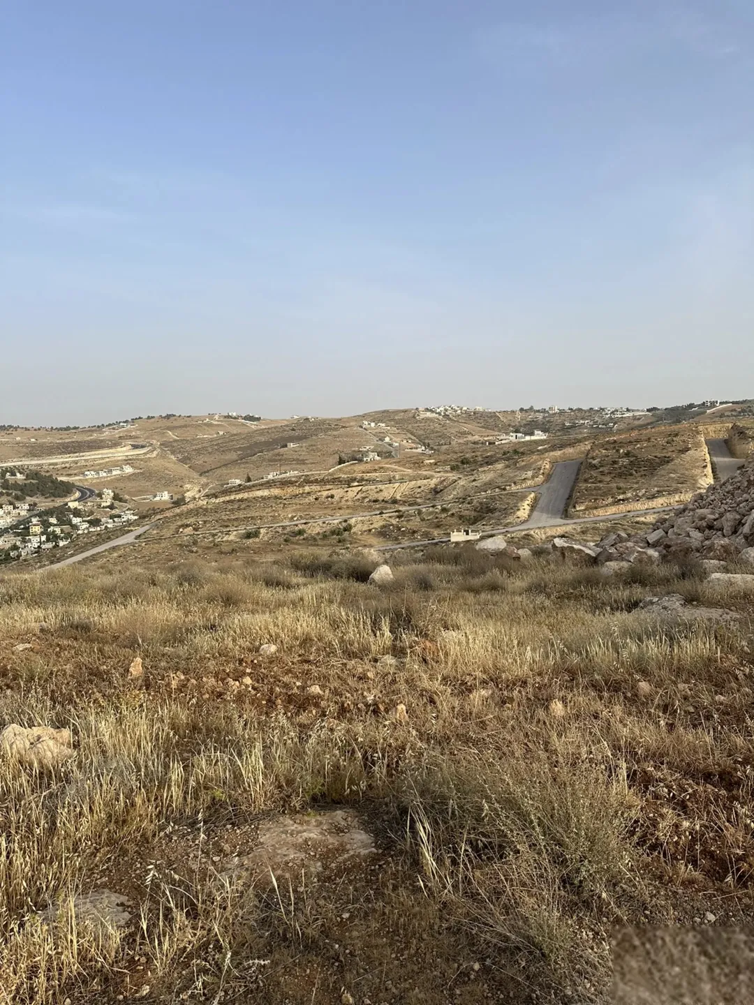 فُرصة العُمر لبناء منزل الأحلام ( منطقة بيرين حوض الحبل ) الإطلالة الأجمل في بيرين منطقة (قصور وفلل)