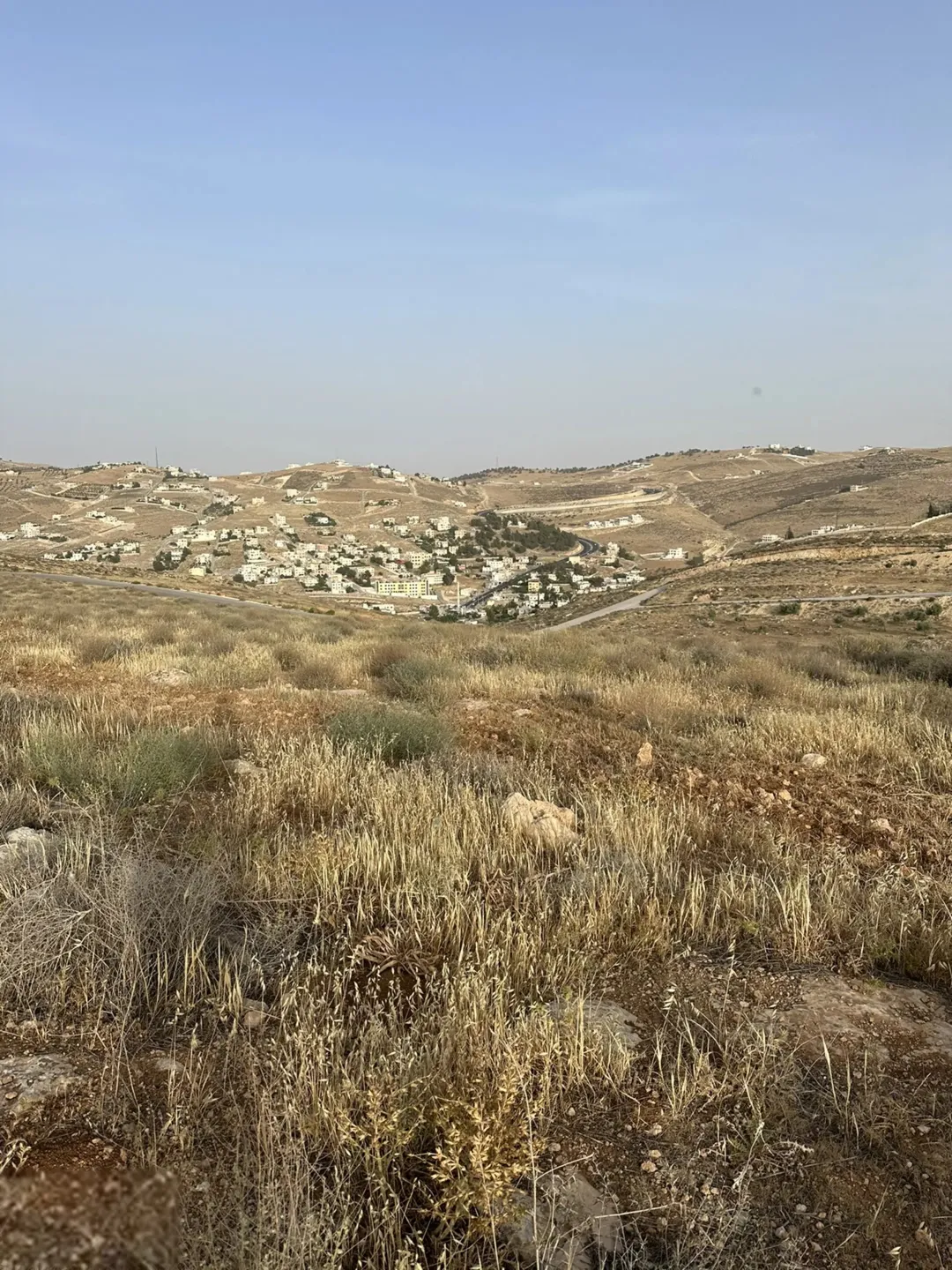 فُرصة العُمر لبناء منزل الأحلام ( منطقة بيرين حوض الحبل ) الإطلالة الأجمل في بيرين منطقة (قصور وفلل)