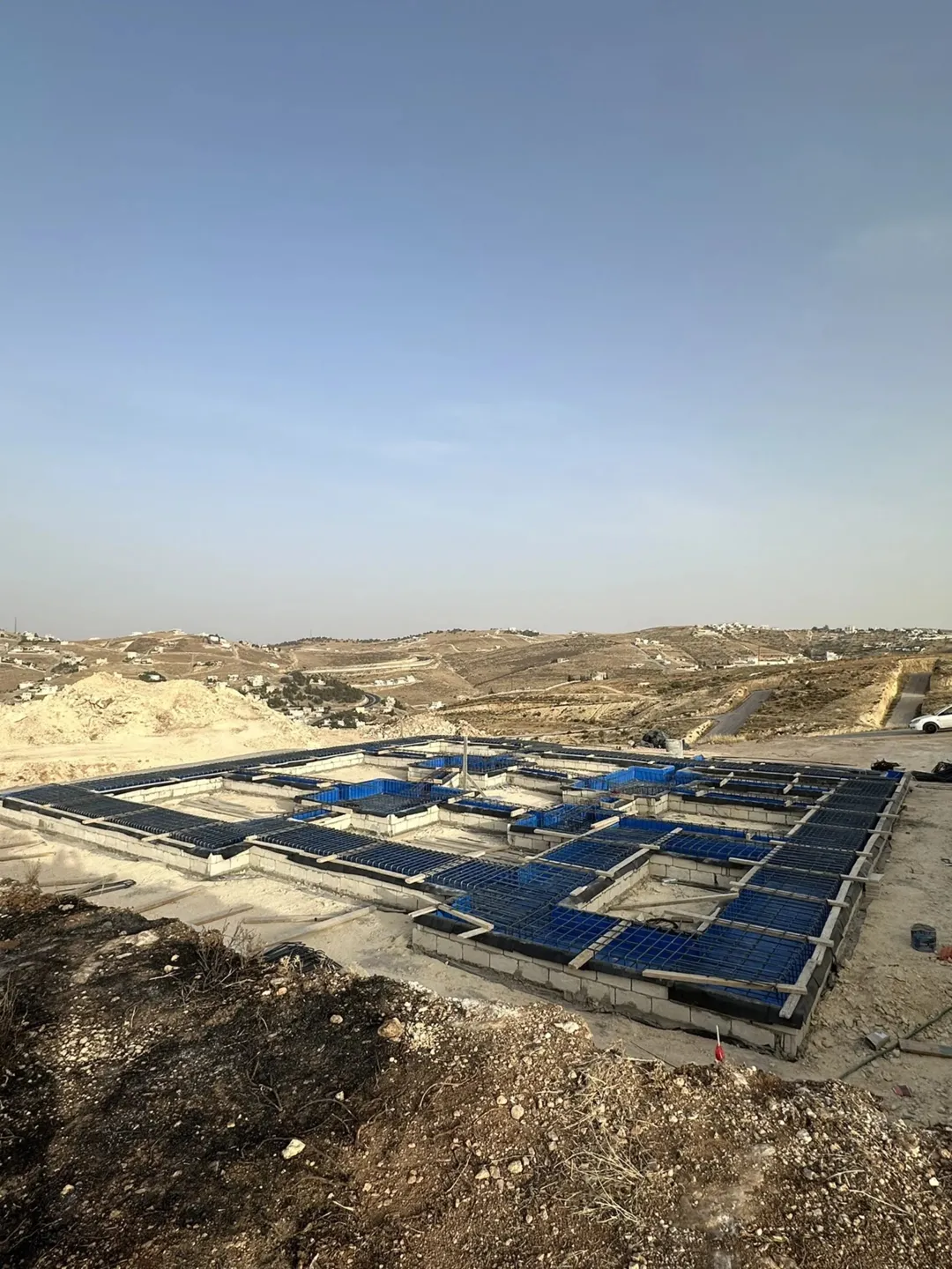 فُرصة العُمر لبناء منزل الأحلام ( منطقة بيرين حوض الحبل ) الإطلالة الأجمل في بيرين منطقة (قصور وفلل)