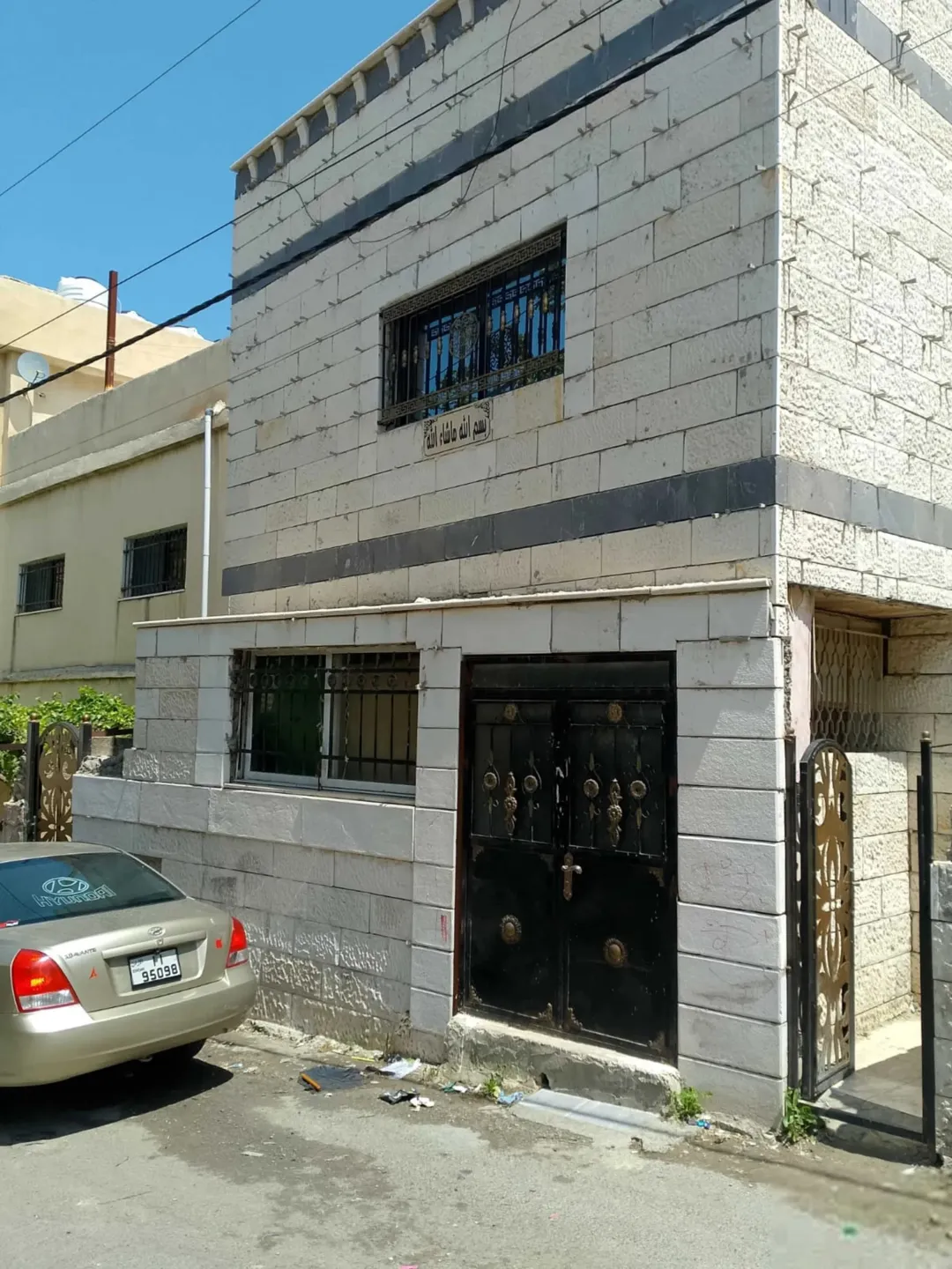 بيت للبيع في العكوميه خربت السوق