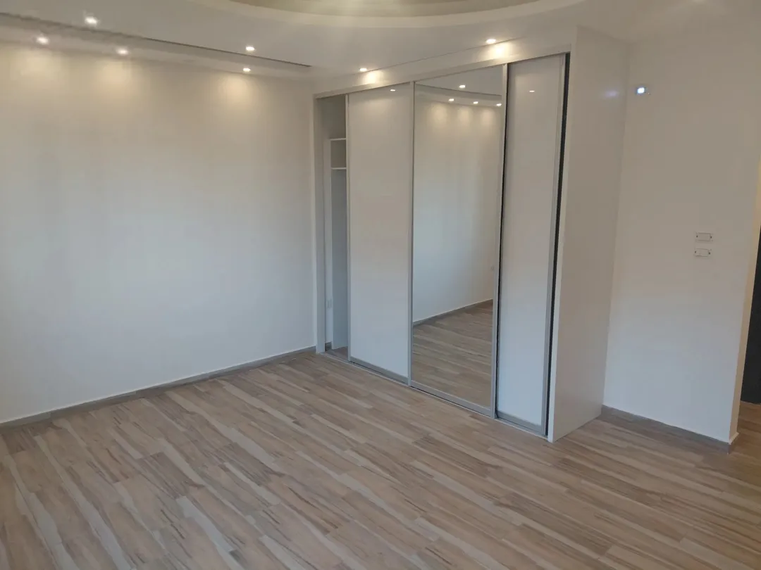شقه للبيع ارقى مناطق عرجان جديده تشطيبات مميزه