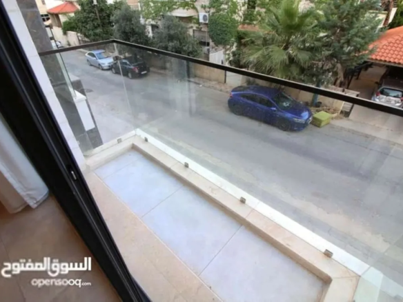 شقة فاخرة جديدة للإيجار في الجندويل عمان