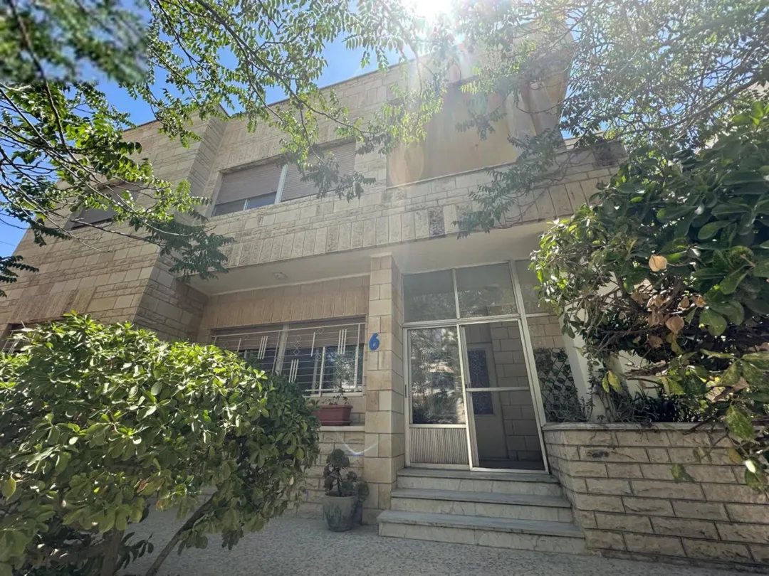 عمارة للبيع في طبربور – حوض 8 الميالة