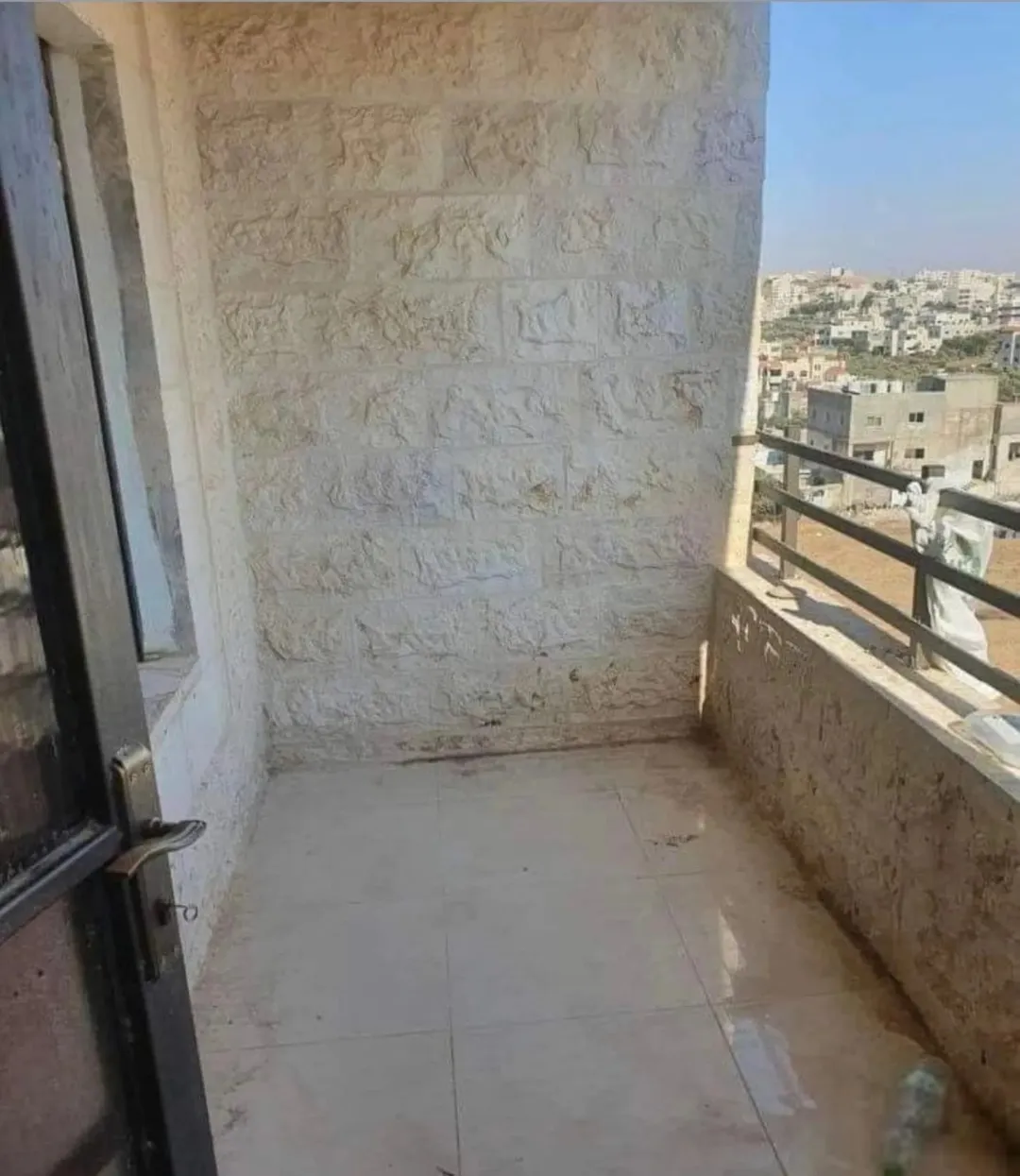 شقة بأربد الحصن