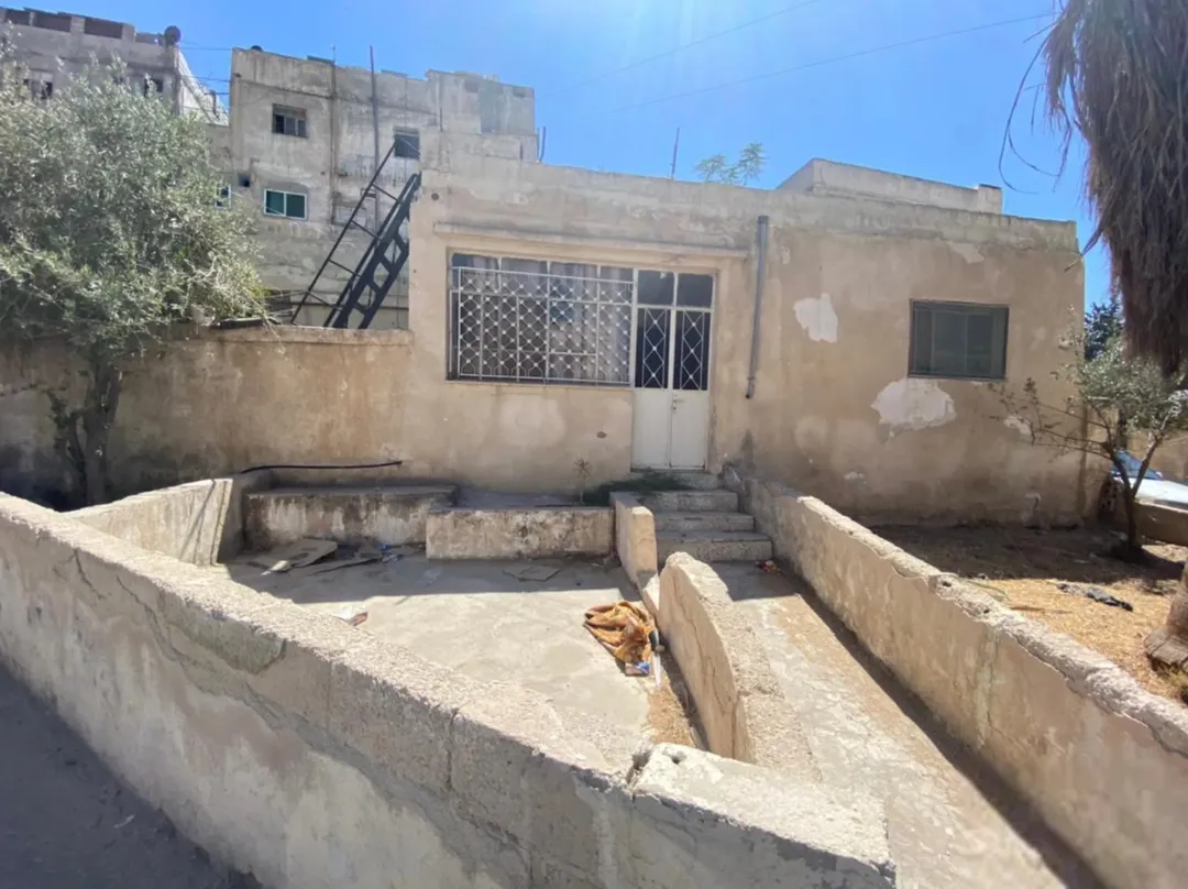 بيت للبيع بمنطقة جبل التاج