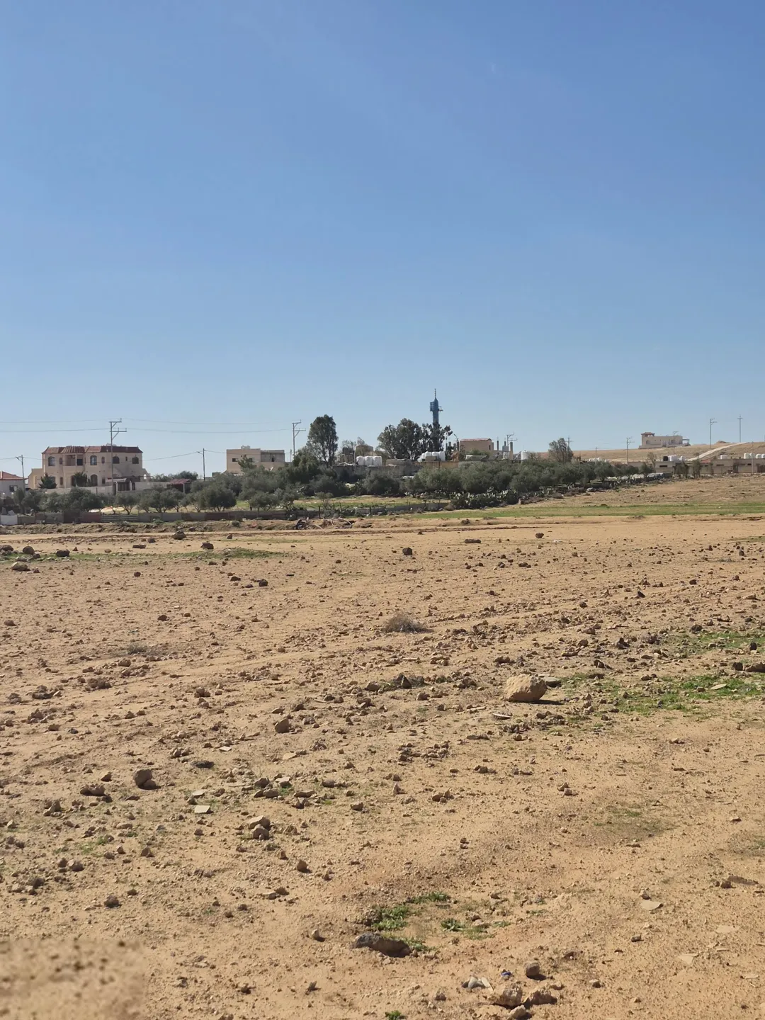 اراضي سكنيه للبيع شمال دوار الخالديه