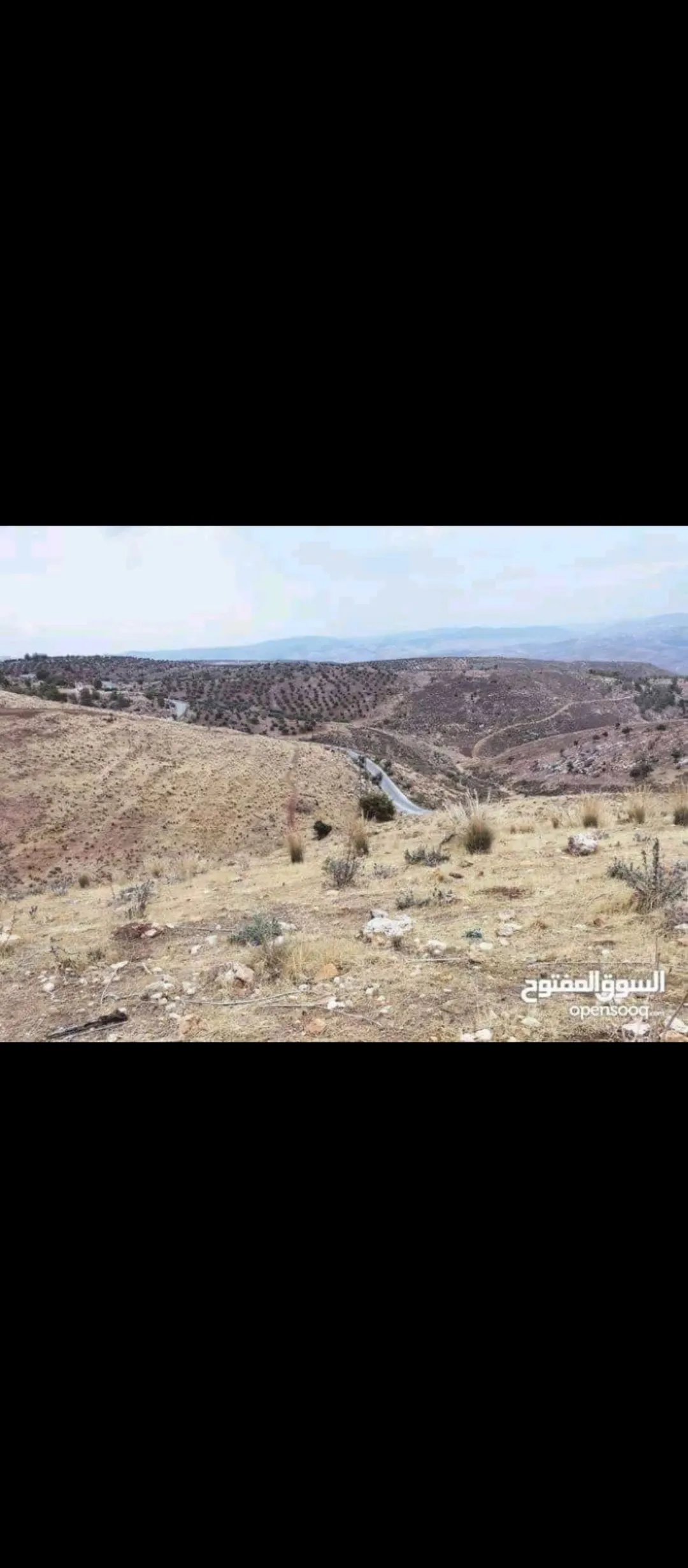 قطعه أرض مساحتها 3دونم 400متر غرب جرش برما مطله على مناطق السلط تصلح لعمل شليه او مزرعه