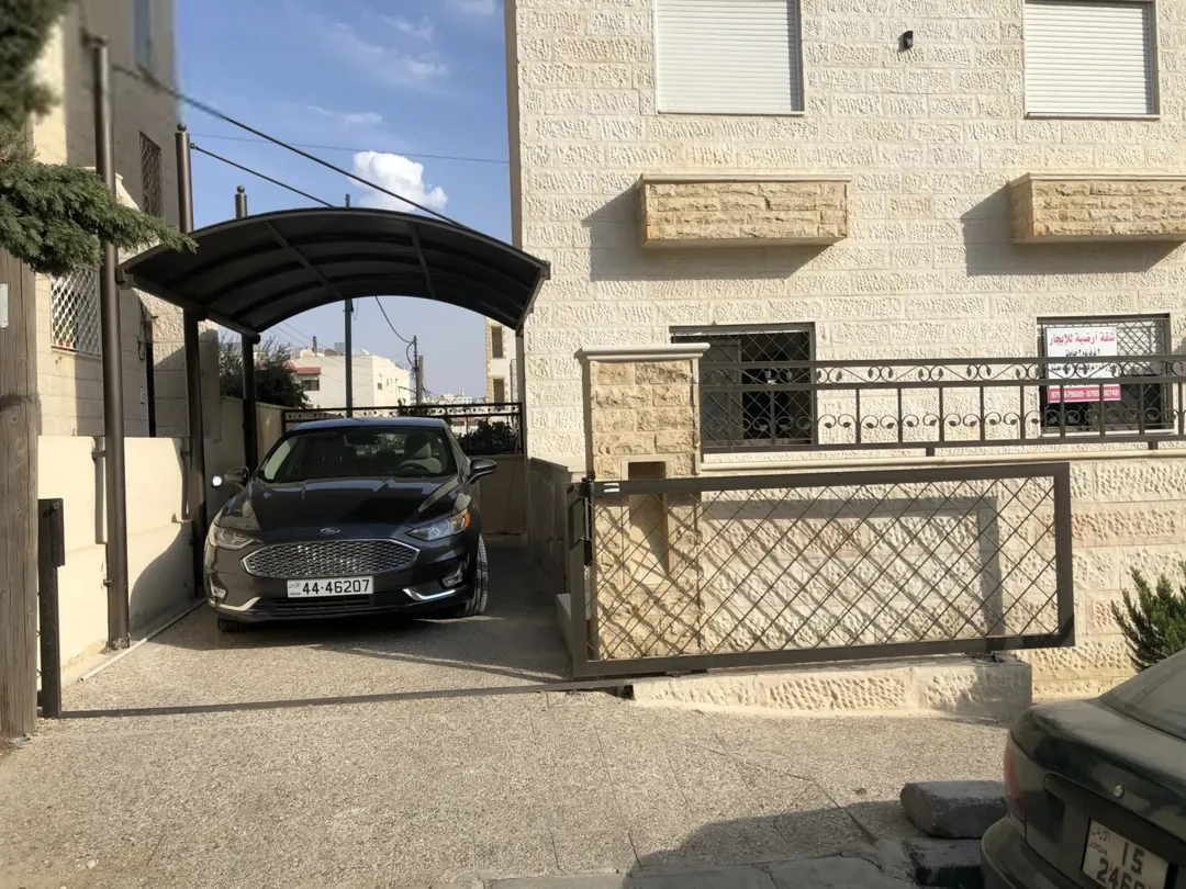شقة ارضية 140 متر الدوار السابع مباشرة بدون وسطاء.
