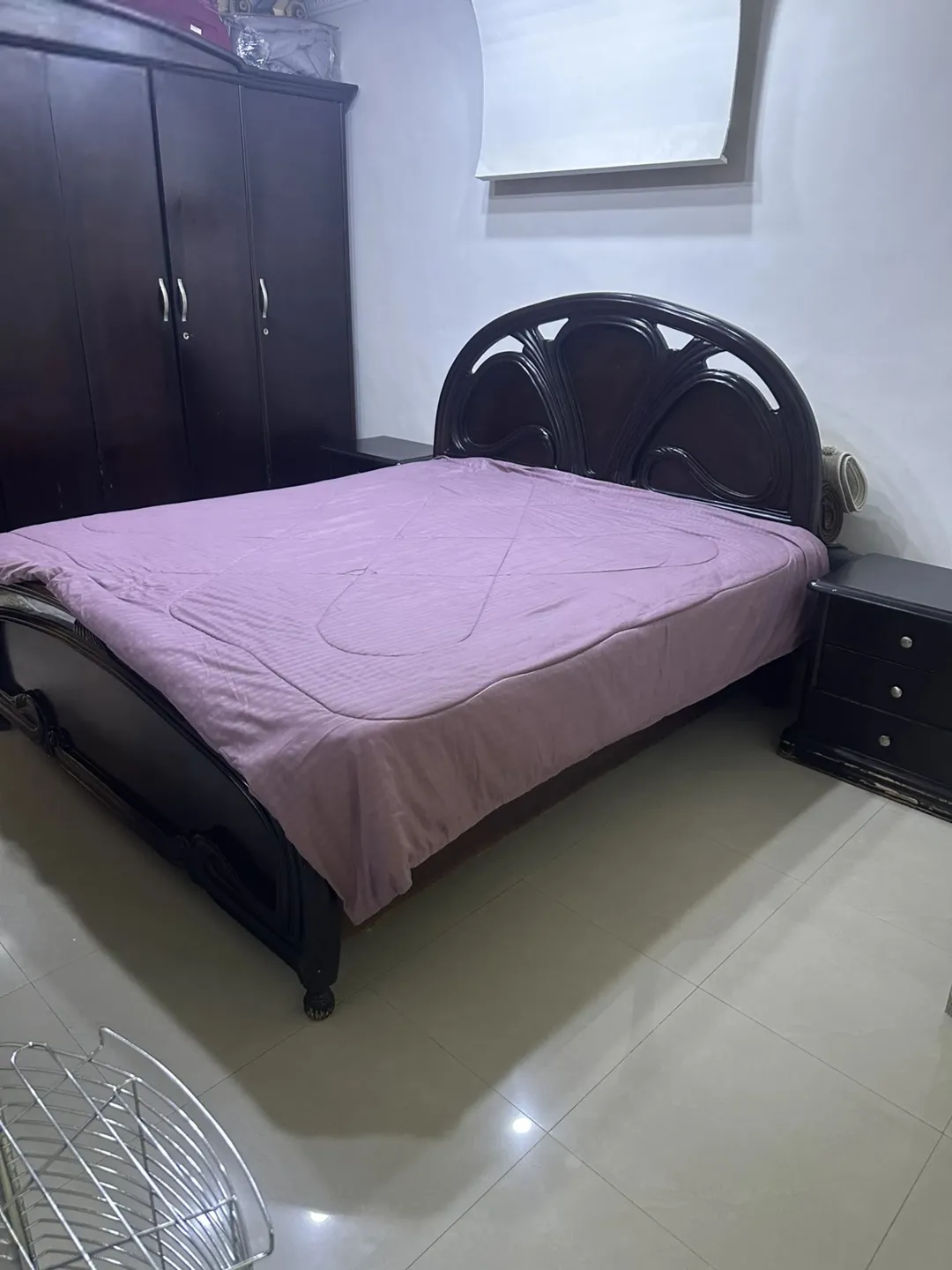 شقة سكنية راقية للبيع في الطابق الأول
