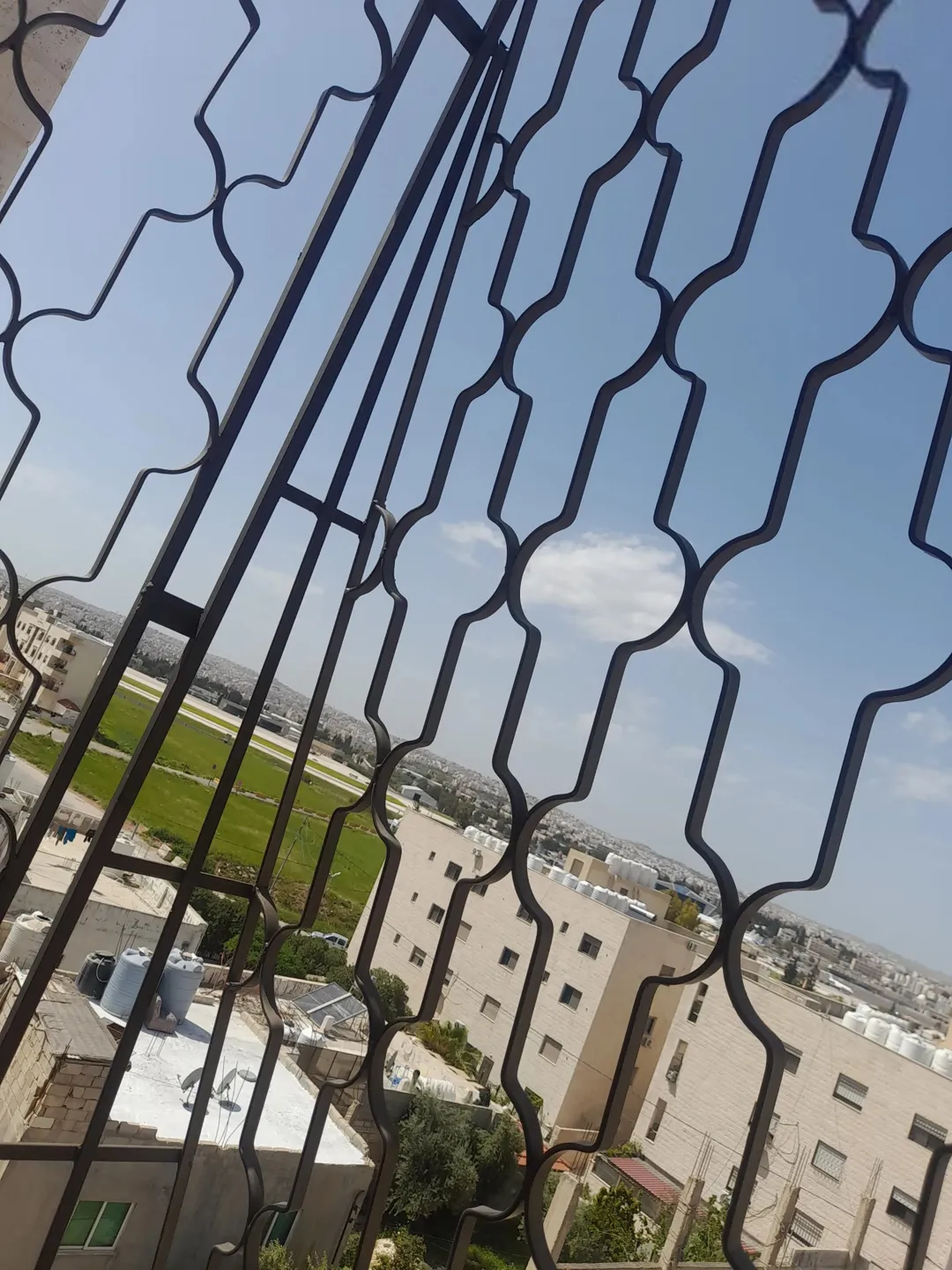 شقة للبيع في ماركا الجنوبية مرهونة للبنك الإسلامي الأردني