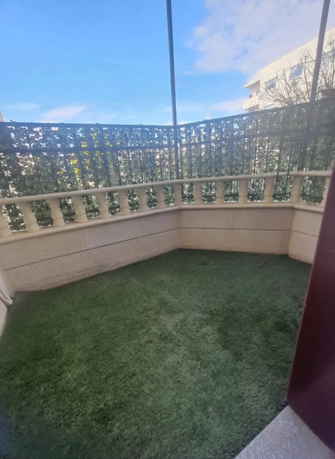 شقة ارضية للبيع – 3 غرف نوم، 193 م²، 90,000 دينار (إعلان 989492)