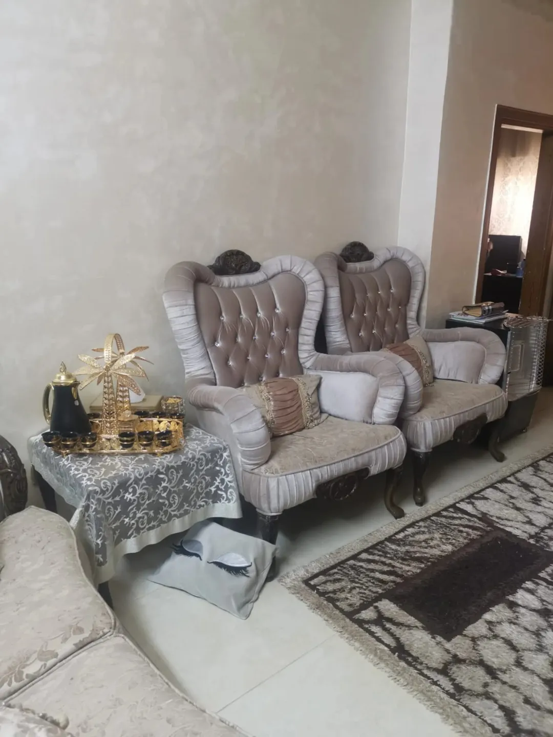 شقة فاخرة للبيع في قلب حي الملعب البلدي