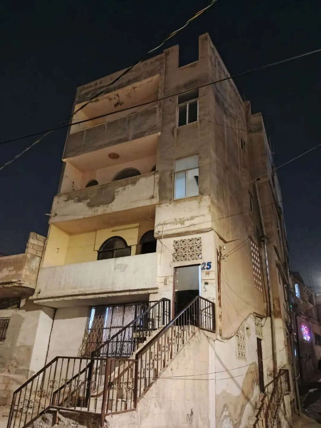 عمارة سكنية للبيع في الرصيفة – الزرقاء
