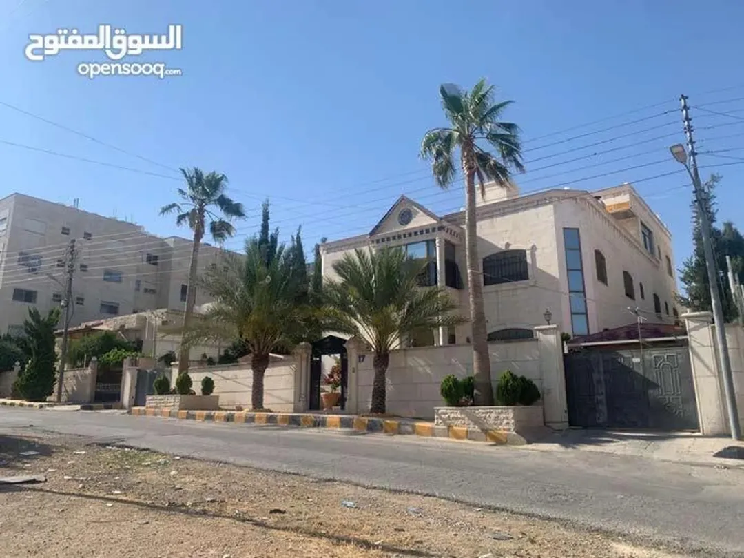 فيلا مستقلة للبيع بسعر مغري مباشرة