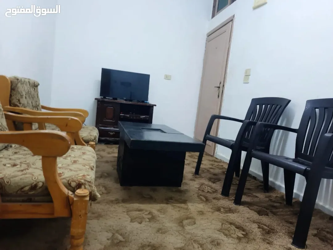 شقة للبيع في إربد – شارع الجامعة بموقع استراتيجي