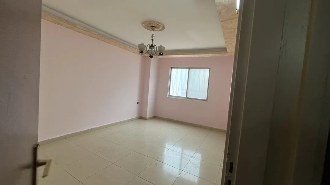 شقة للبيع في عمان ضاحية الأمير حسن مطلة على شارع الأردن