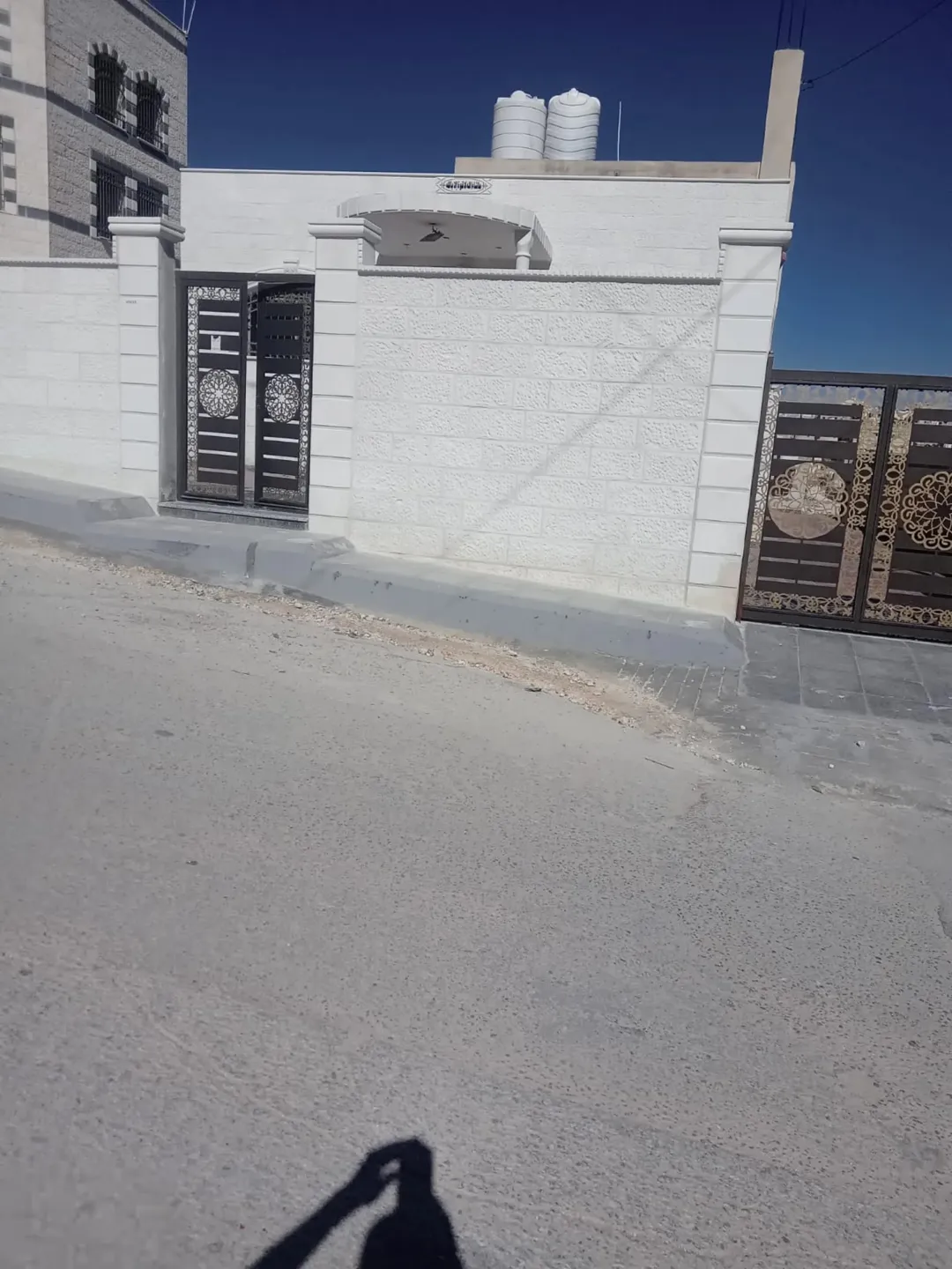 منزل مستقل للبيع في حي الفلاح – جبل الأمير حسن، الزرقاء