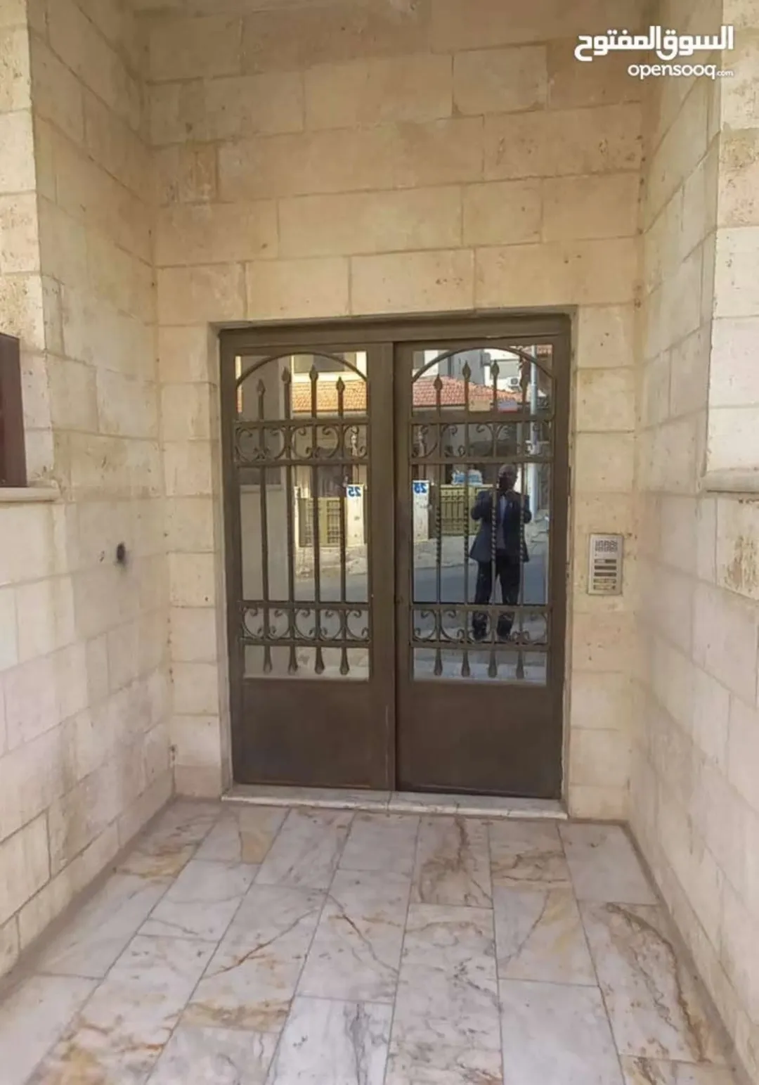 شقة أرضية فاخرة في طبربور ضاحية الأميرة سلمى للبيع