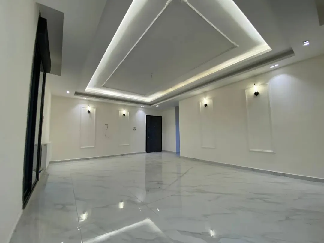 شقق سكنية فاخرة في موقع متميز بين الفلل