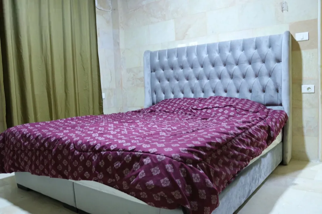 شاليه ساحر للبيع في منطقة الكرامة بالقرب من الترخيص – كاش أو البدل