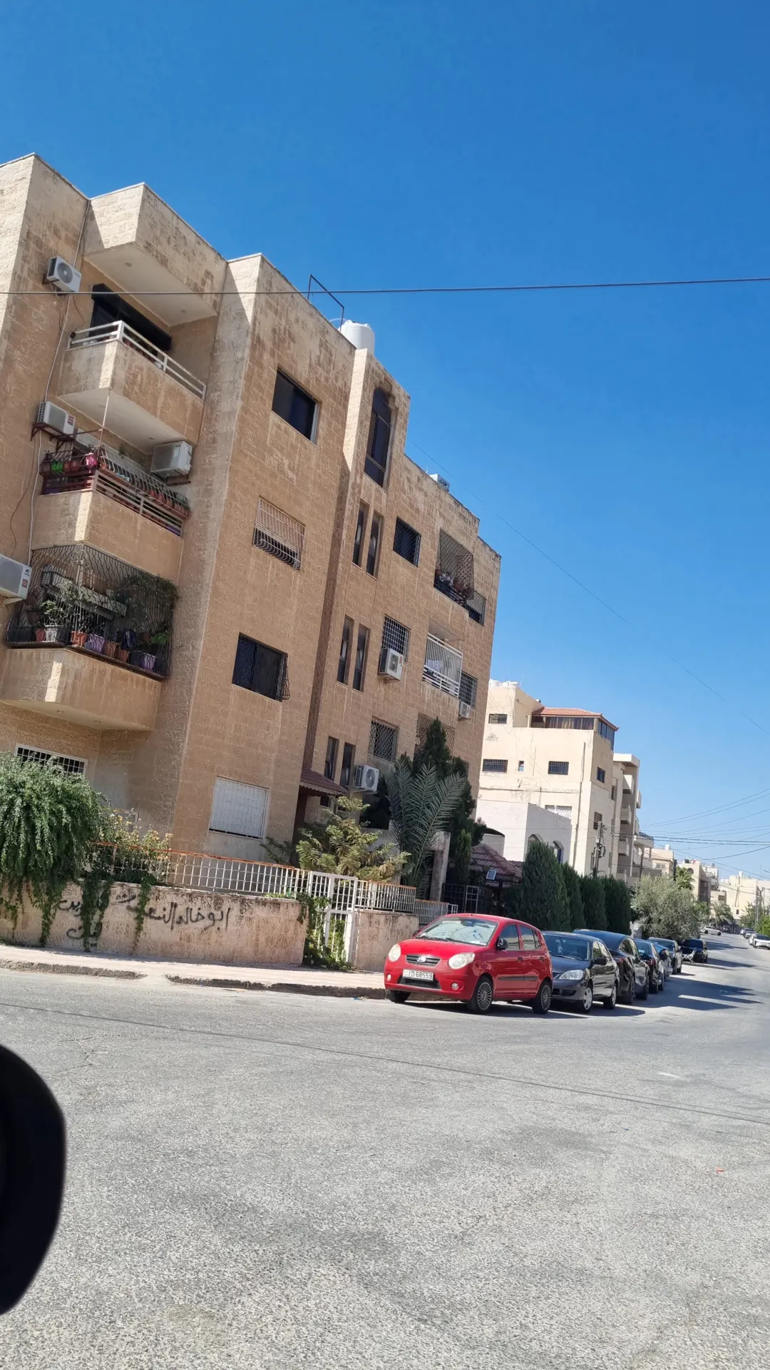 شقة مميزة ( ام السماق ) الدوار السابع طابق اول مفروشة
