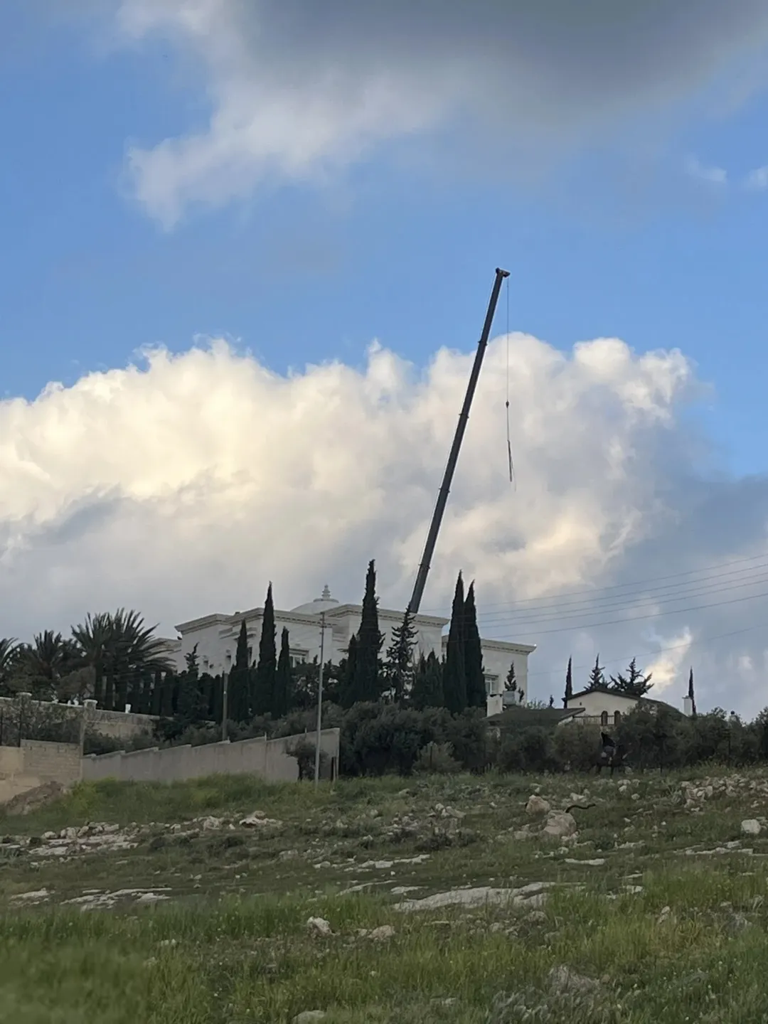 قطعة أرض استثنائية للبيع في ضاحية الجواد العربي