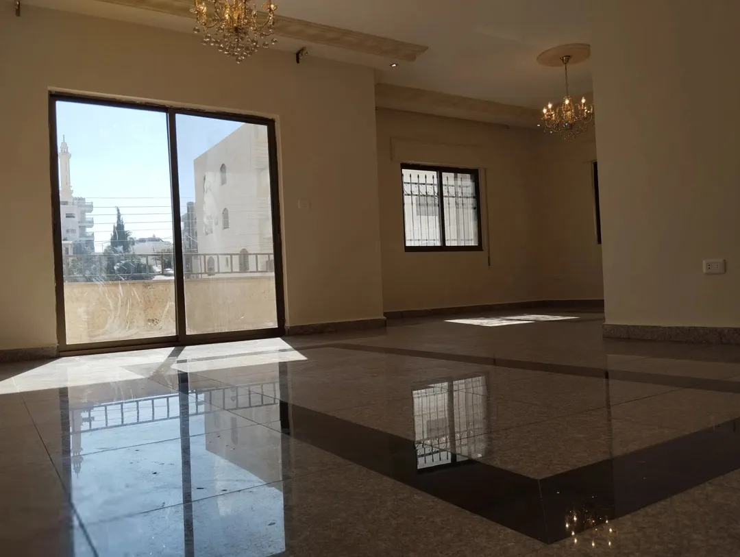 شقة مساحة 170 متر