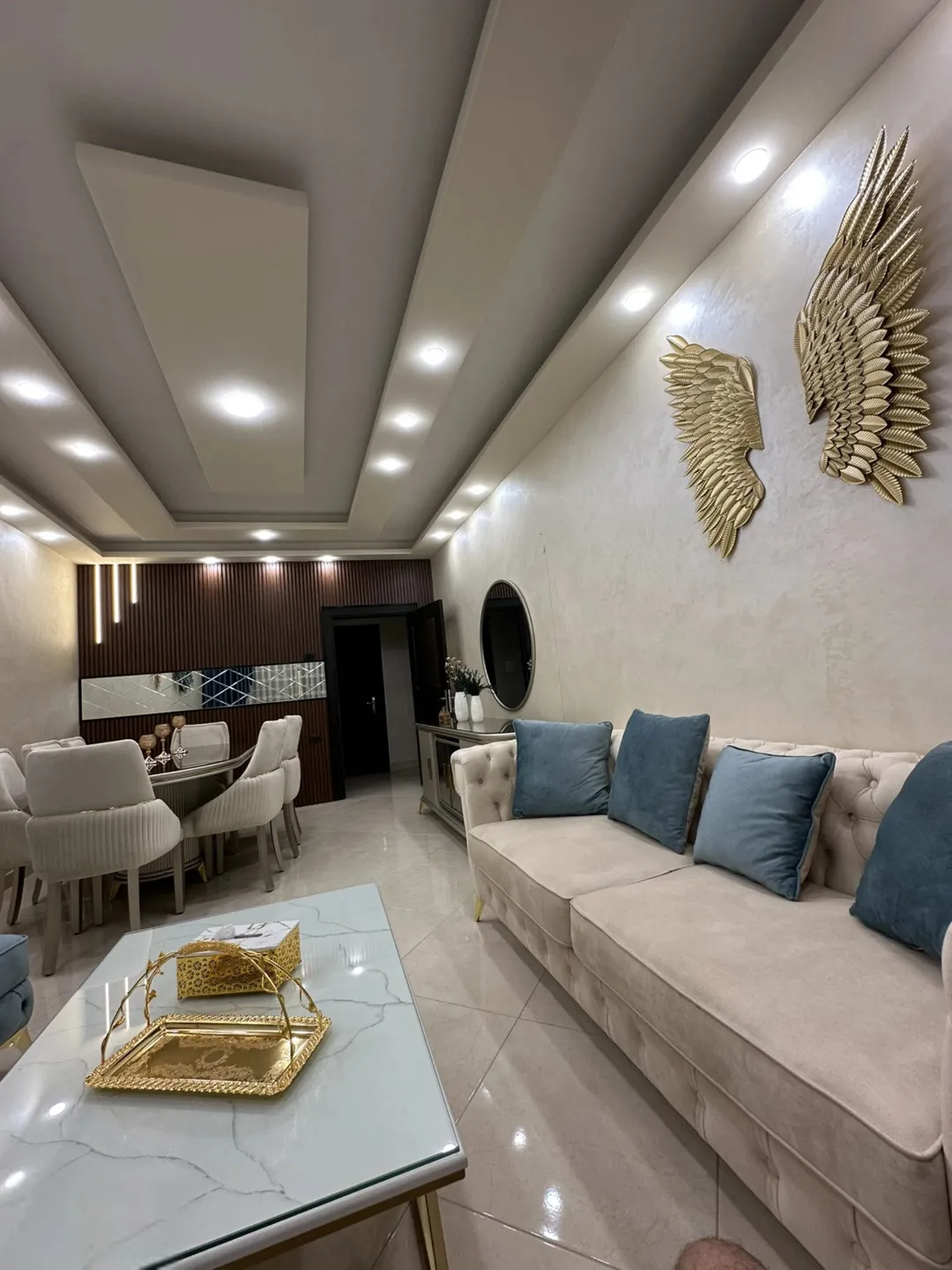 شقة فاخرة للبيع في الجبيهة بالقرب من جامع فريد الخليل
