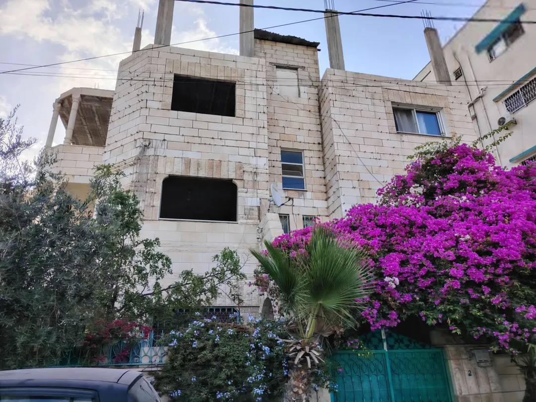 عمارة 3 طوابق للبيع