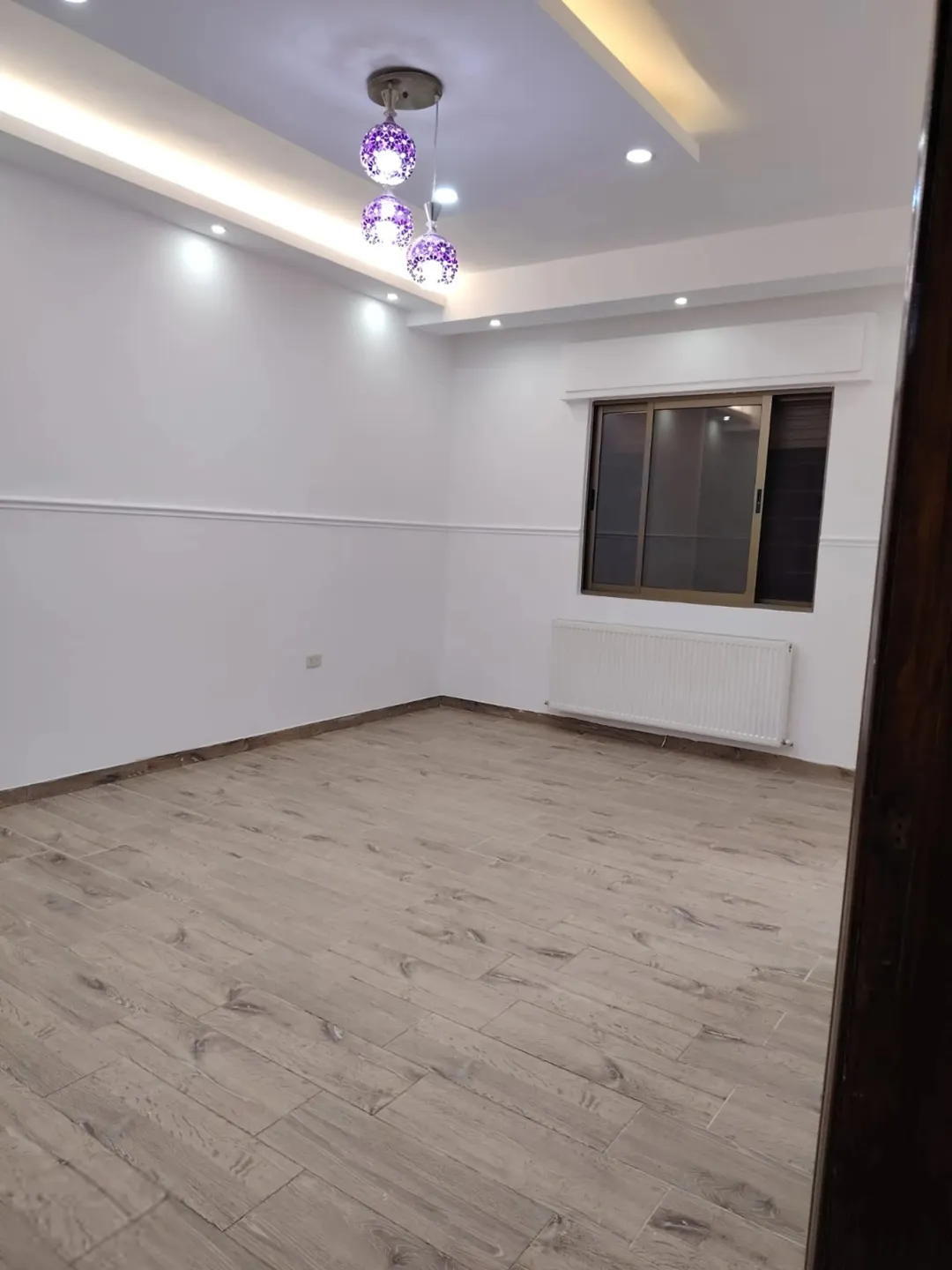 طريق المطار خلف المدارس العالميه مباشره