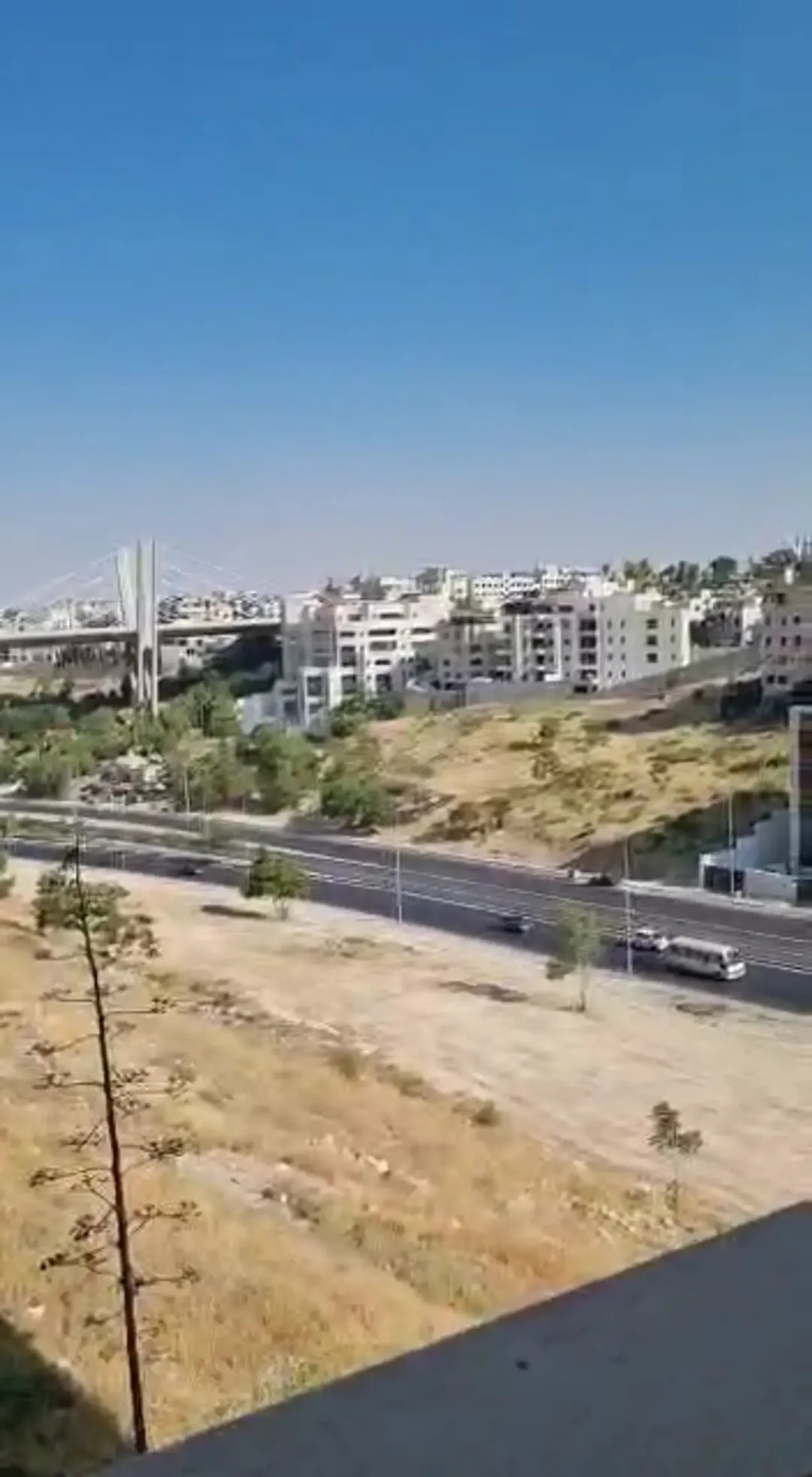 شقة مفروشة فاخرة للبيع أو للإيجار في الدوار الخامس – إطلالة على جسر عبدون