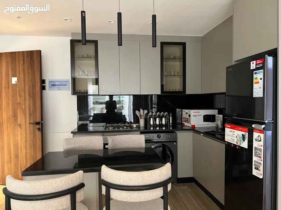 شقق فاخرة مفروشة للإيجار في عبدون | ID 737918