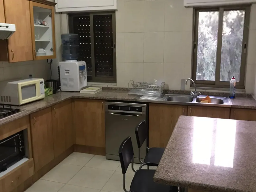 Furnished 2-bedroom apartment for annual rent — between Abdoun & Sweifieh