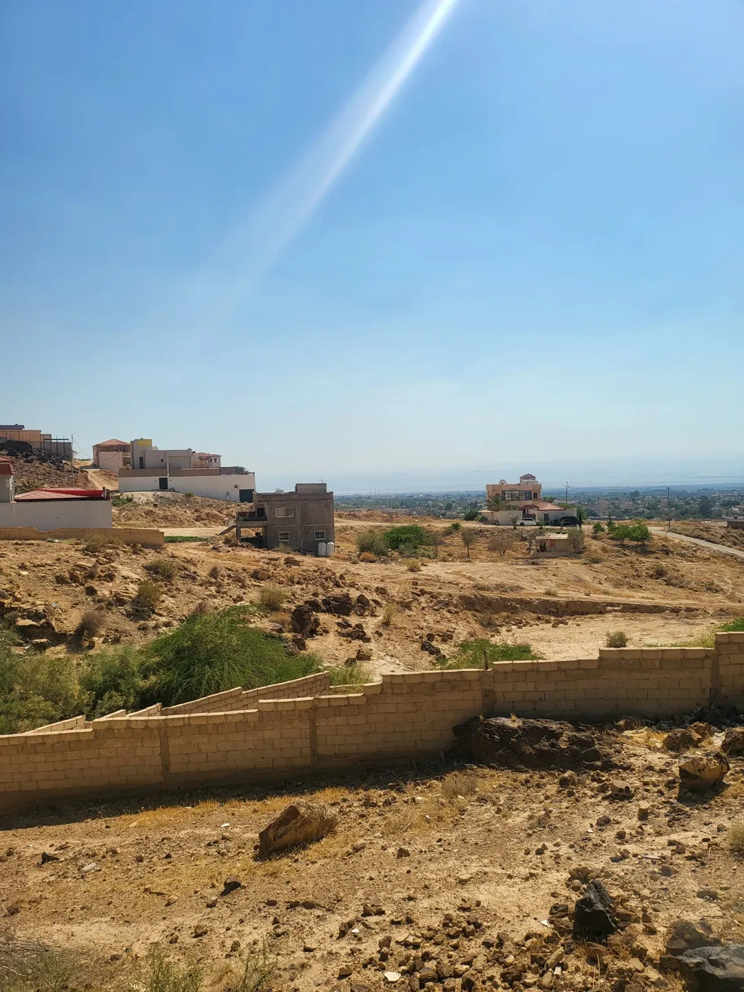أرض استثمارية مميزة في البحر الميت