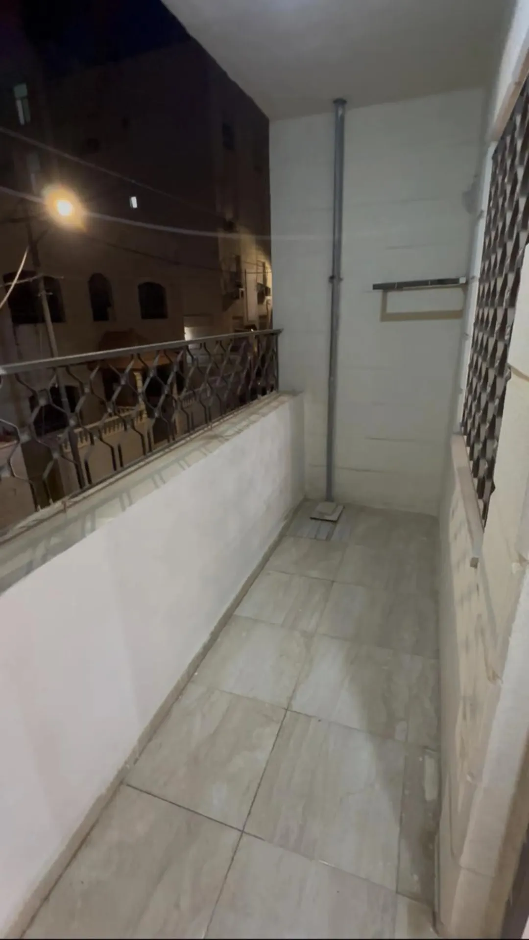 شقة مميزة للبيع في جبل طارق