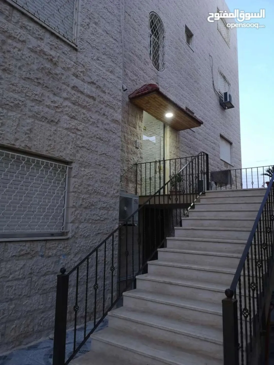 عمارة للبيع في البيادر