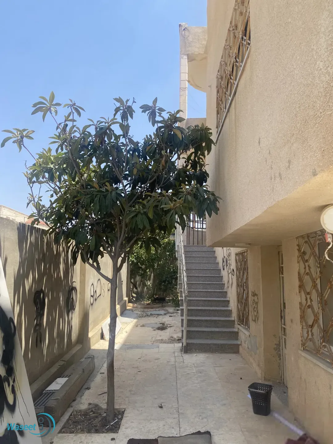 بيت مستقل طابقين للبيع