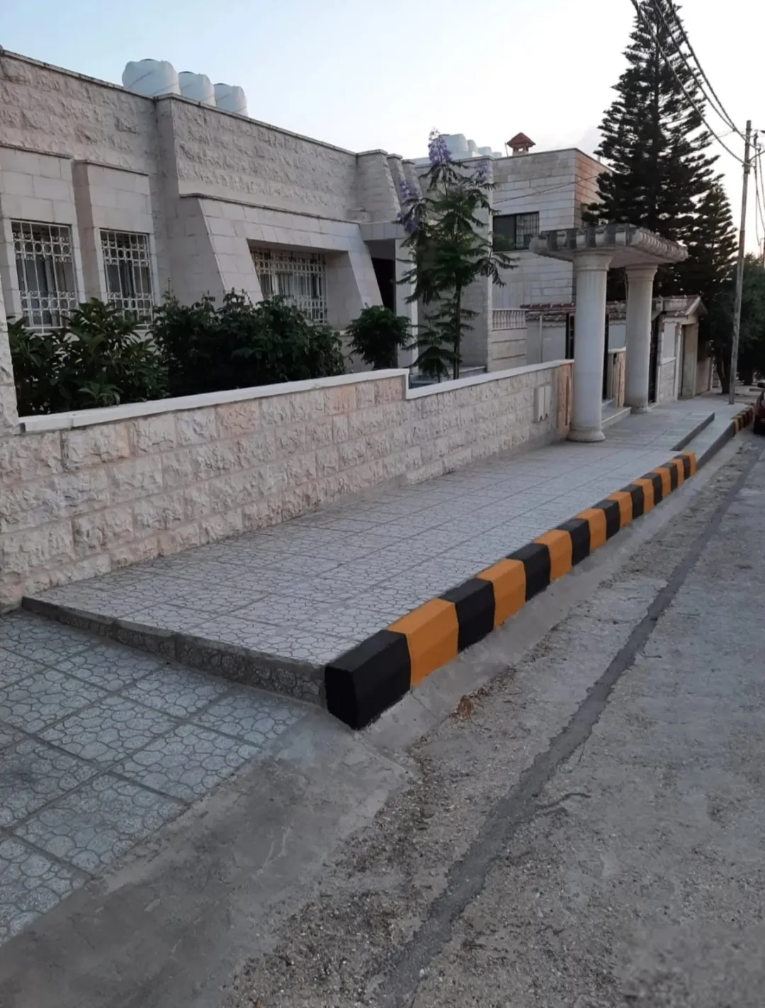 فيلا للبيع _ اربد _ اسكان المهندسين .الحي الجنوبي .
