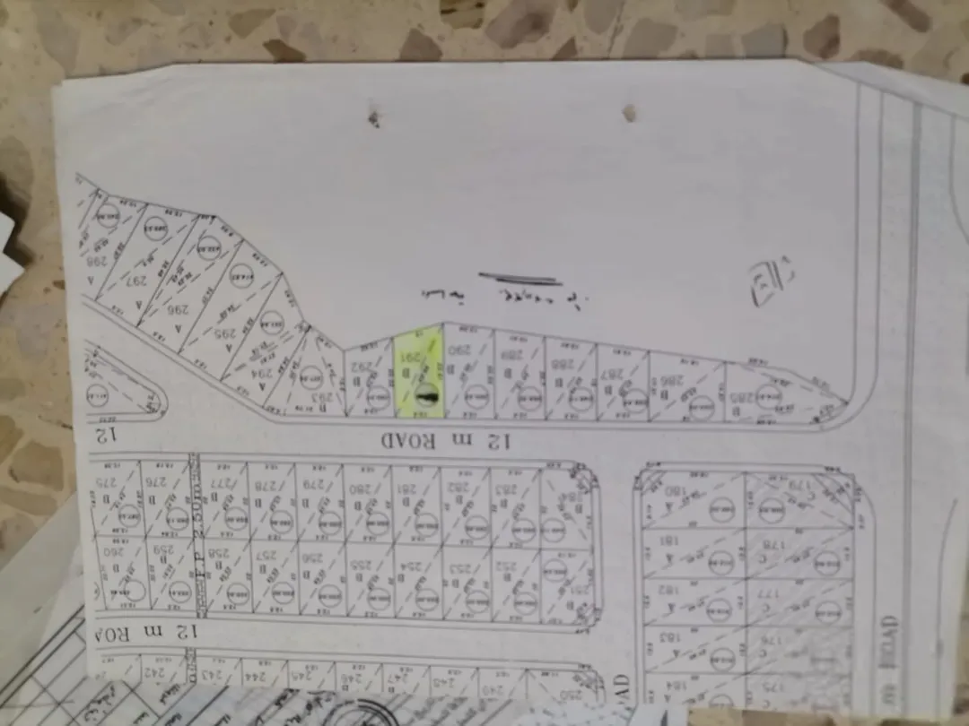 أرض سكنية للبيع في عين الباشا – حوض الخرشا