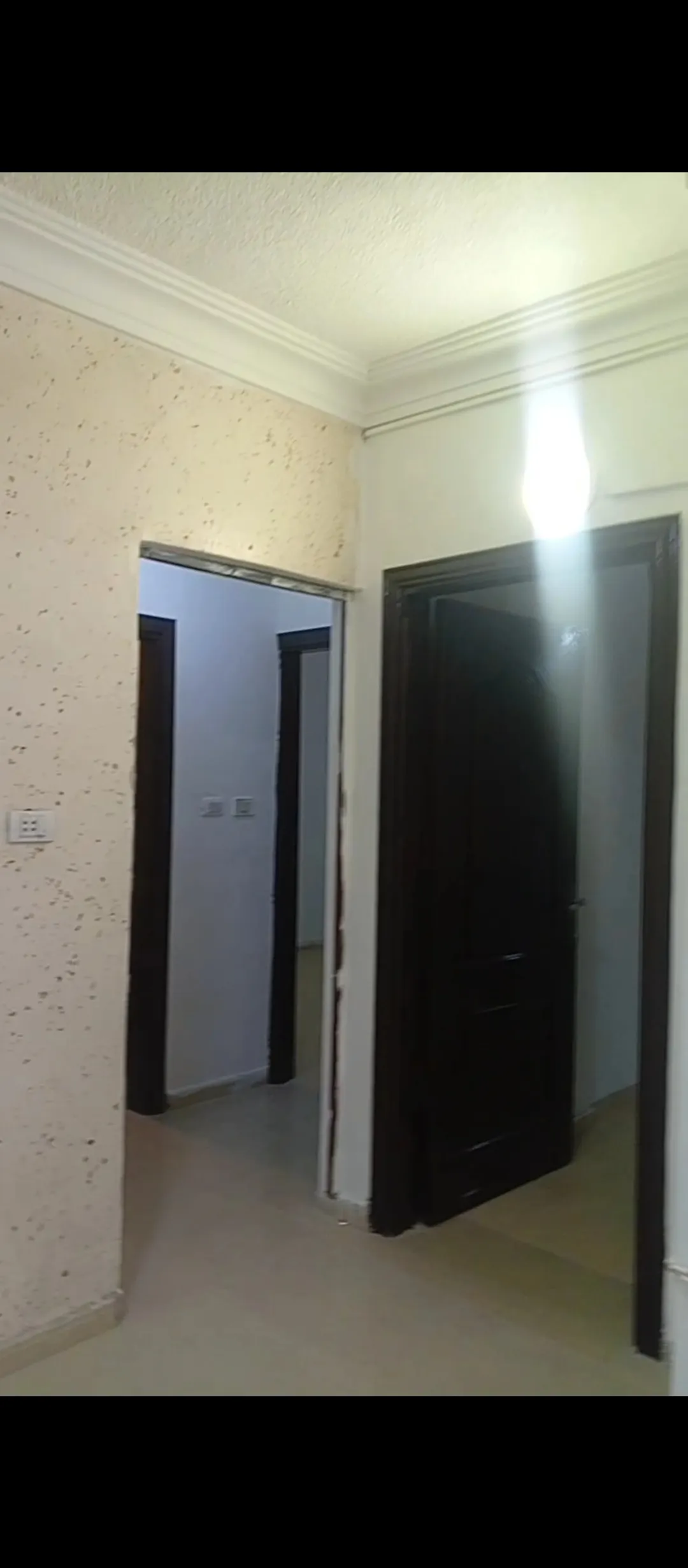 شقه للبيع بسعر مغري في اجمل مناطق في ضاحيه الاقصى بجانب جميع الخدمات 53000 .