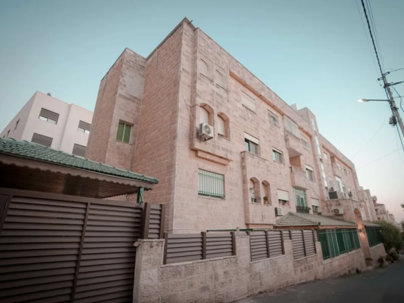 شقة مفروشة للإيجار في الصويفية عمارة عائلية – عمان الاردن | ID 613482